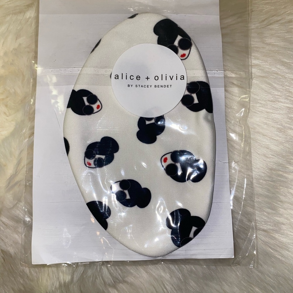 Alice + Olivia Printed Face Mask White & Black - Picture 5 of 7